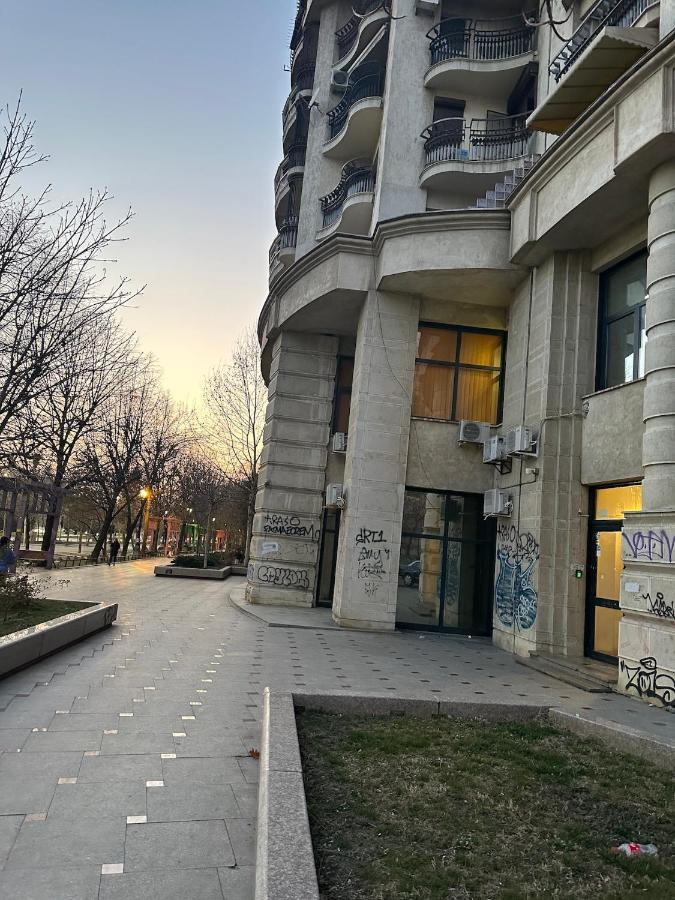 بوخارست Unirii Lake Tribunal المظهر الخارجي الصورة